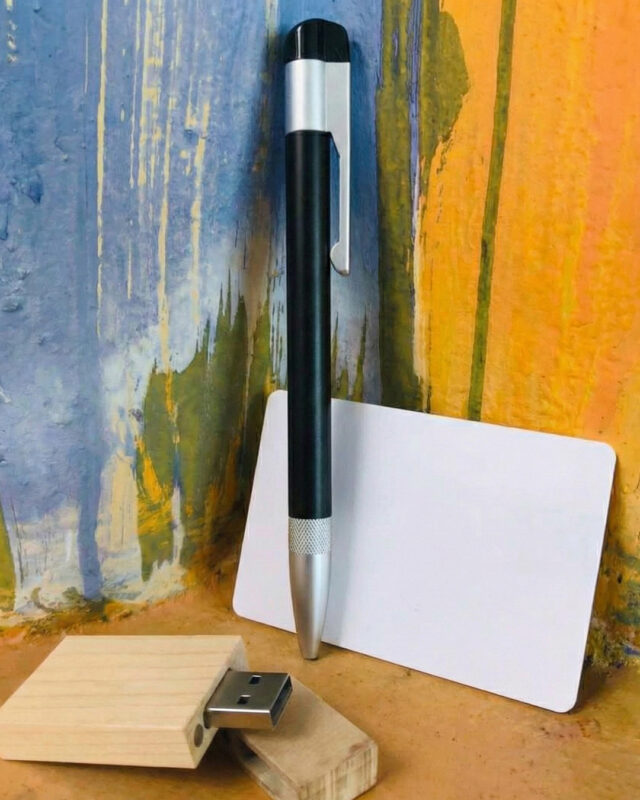 pen-with-usb